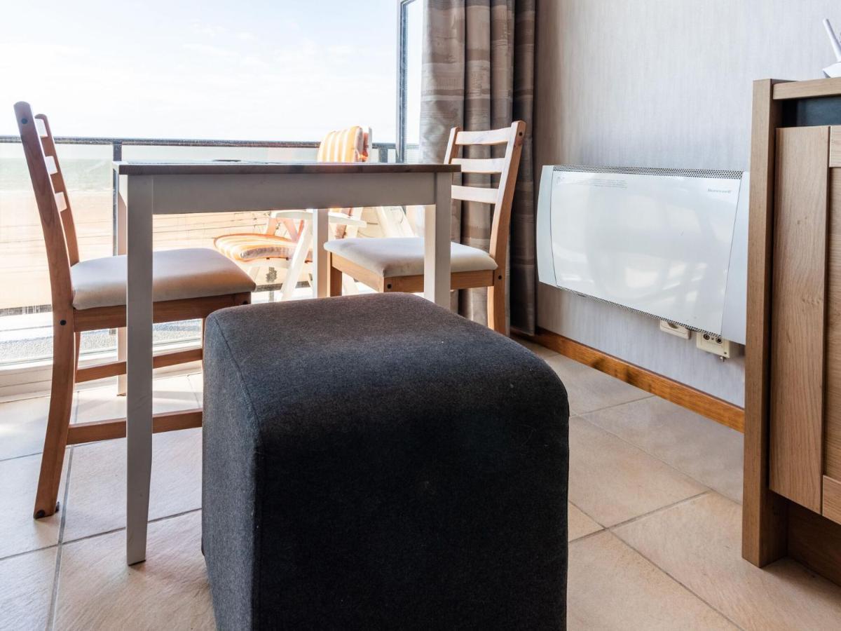 Contemporary Apartment In Oostende With Balcony Kültér fotó