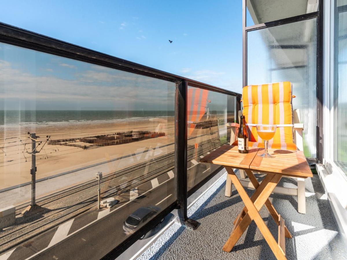 Contemporary Apartment In Oostende With Balcony Kültér fotó