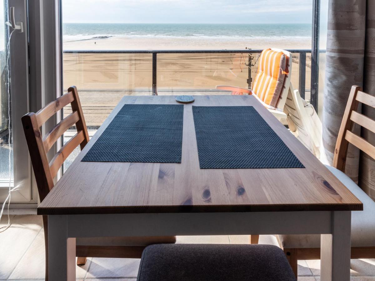 Contemporary Apartment In Oostende With Balcony Kültér fotó